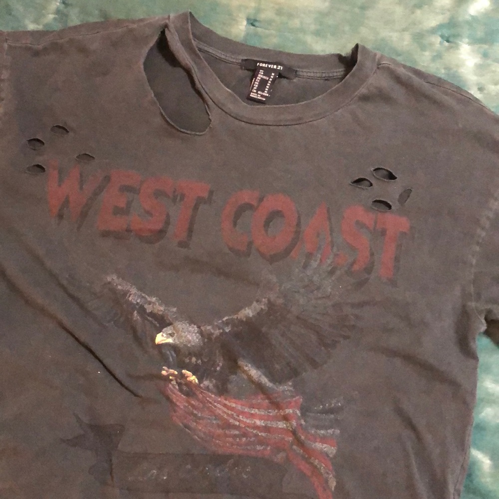 DISTRESSED WEST COAST EAGLE TEE